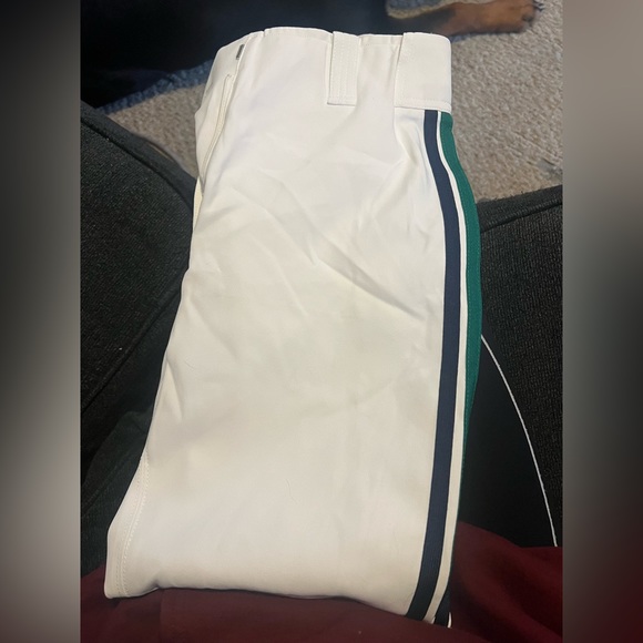 Brand New/Never Worn Tory Sport White Pants - Picture 2 of 4